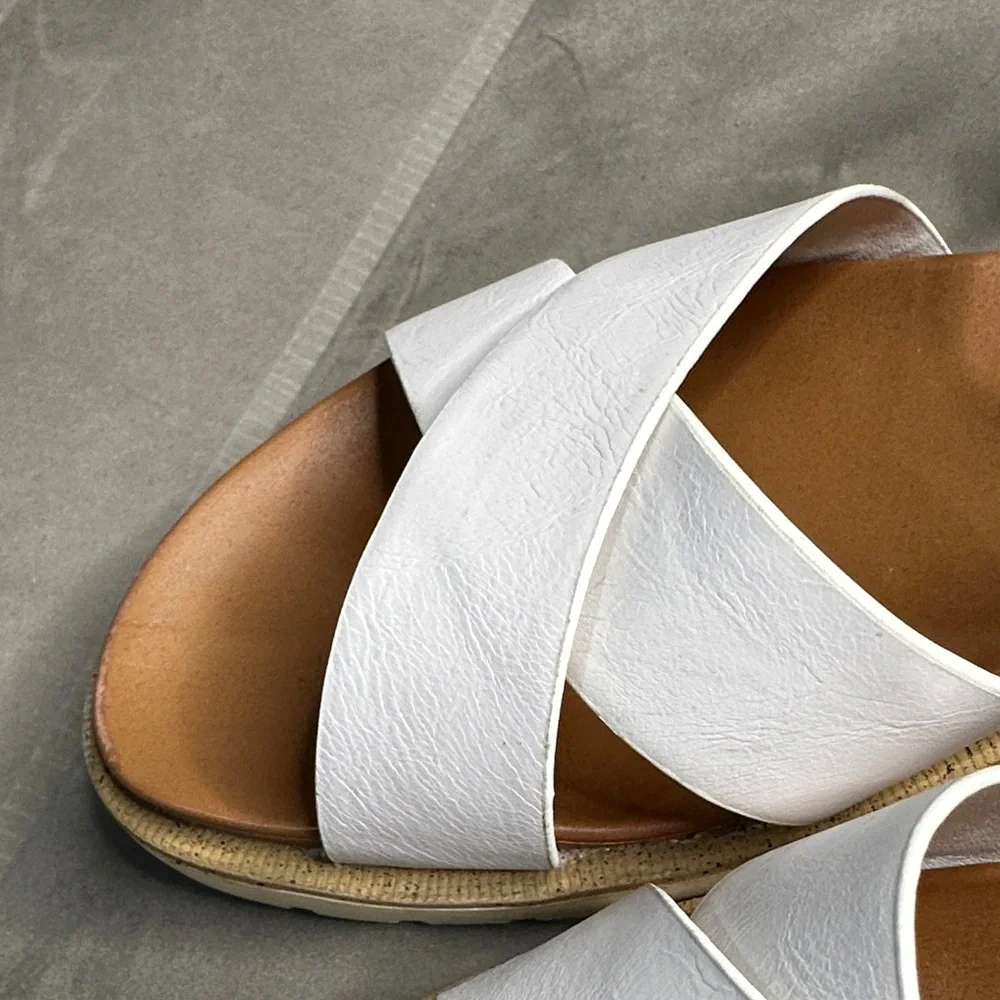 Maison Jules “Finley” White Women's Sandals Size 7
